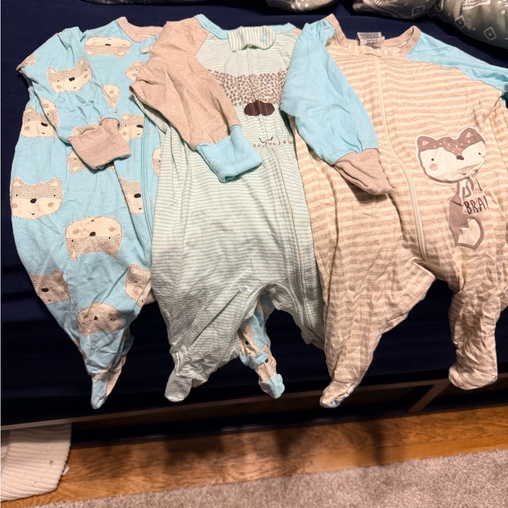 Gerber Baby Footies - Light Blue and Beige